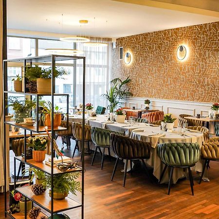 Hotel Tarnovia Tarnow Luaran gambar