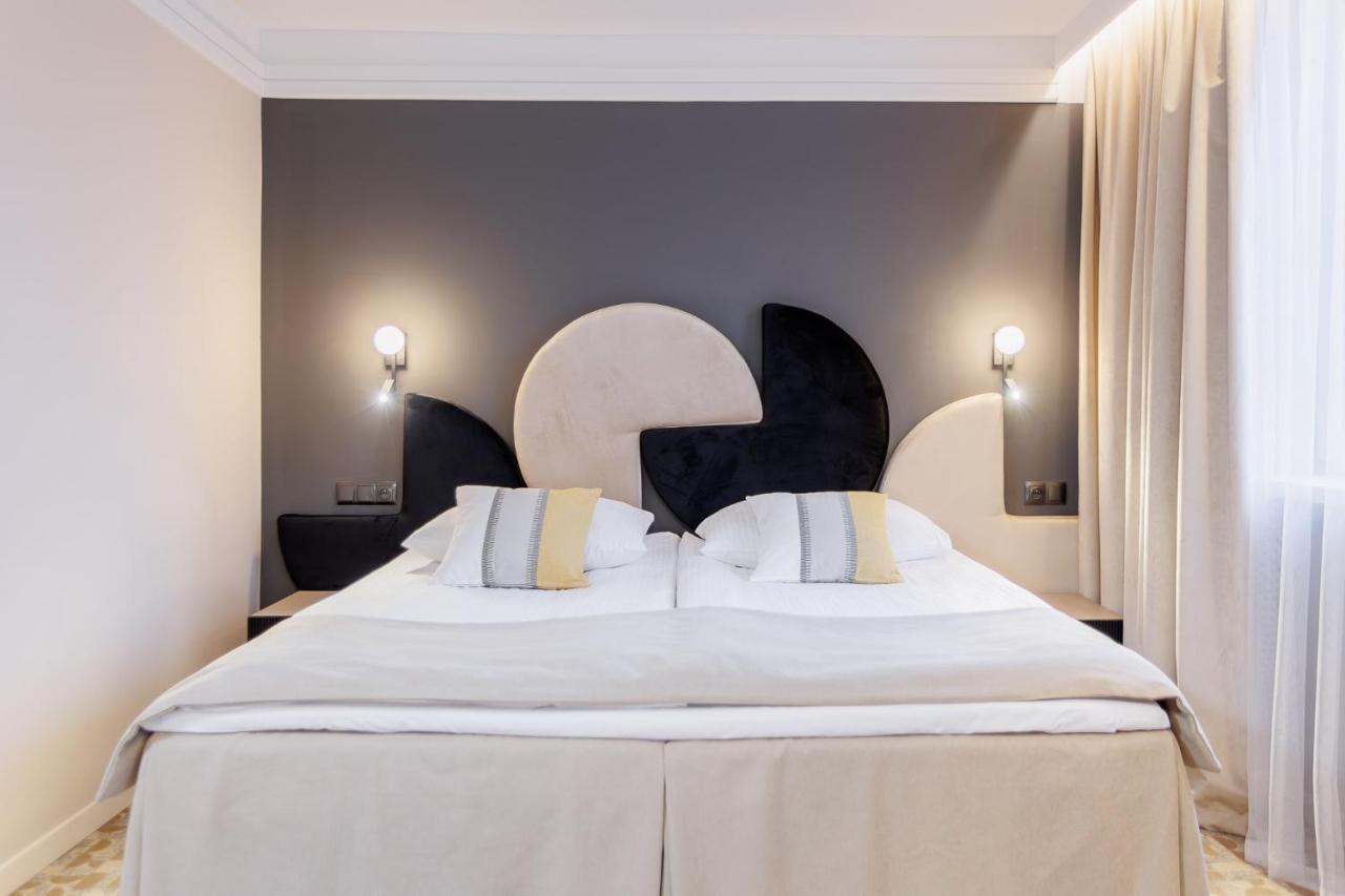 Hotel Tarnovia Tarnow Luaran gambar