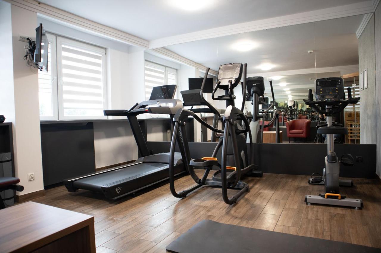 Hotel Tarnovia Tarnow Luaran gambar