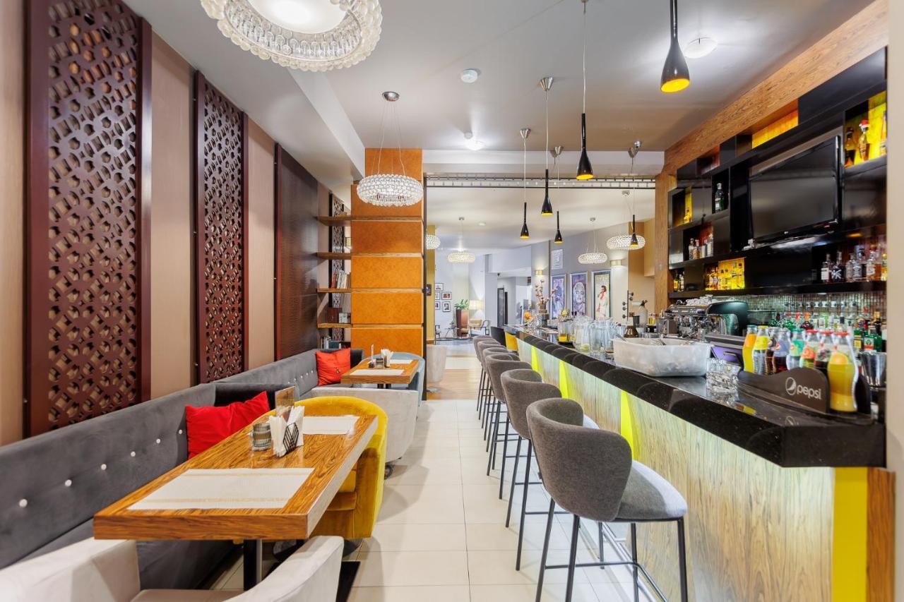 Hotel Tarnovia Tarnow Luaran gambar