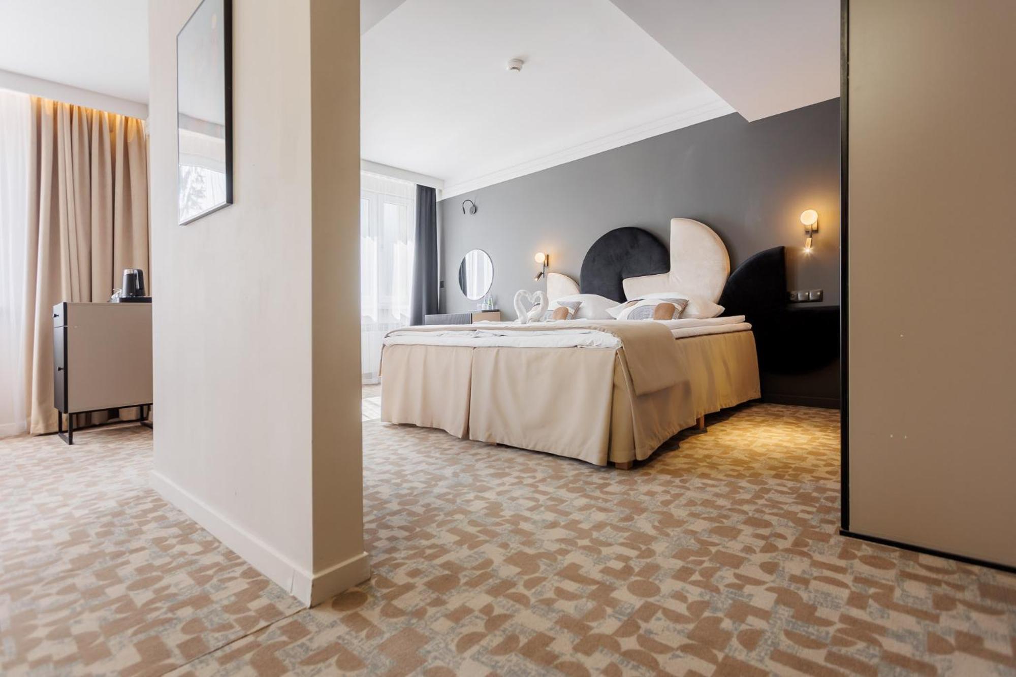 Hotel Tarnovia Tarnow Luaran gambar