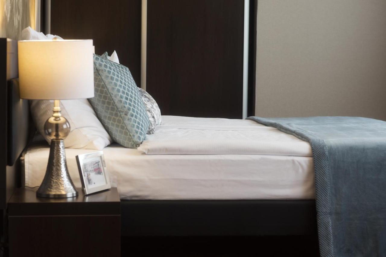 Hotel Tarnovia Tarnow Luaran gambar