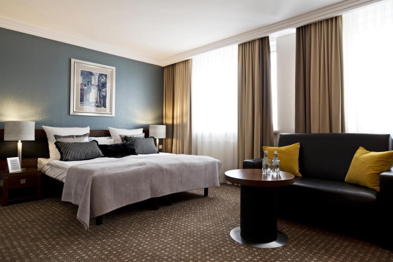 Hotel Tarnovia Tarnow Luaran gambar