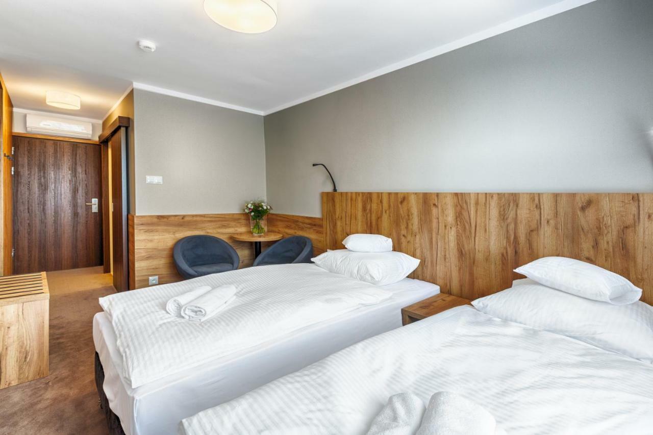 Hotel Tarnovia Tarnow Luaran gambar
